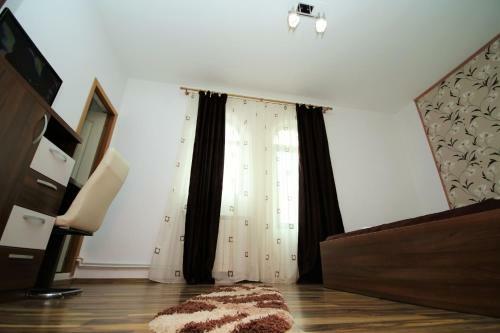 Hostal Pensiunea Eden