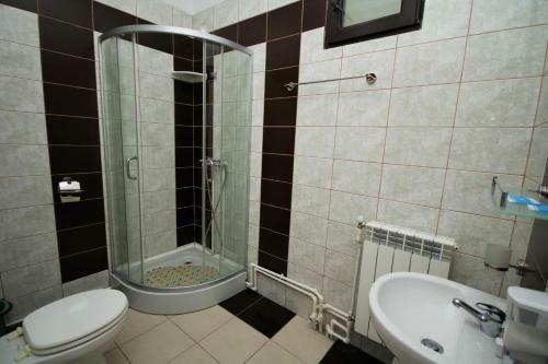Hostal Pensiunea Eden