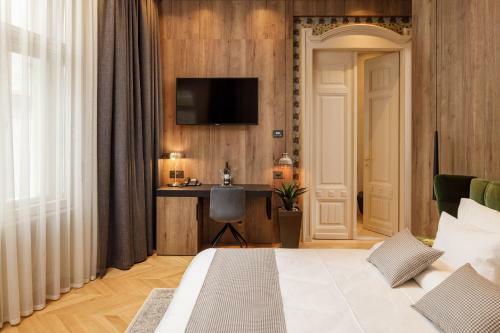 Hotel Schuster Boarding House