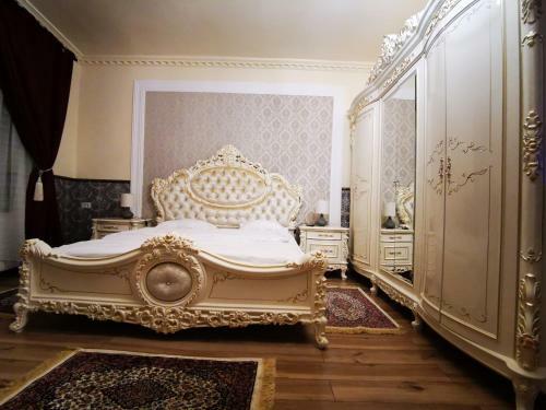 Hostal Zira Residence