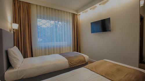 Hostal Mer Guest House B&B
