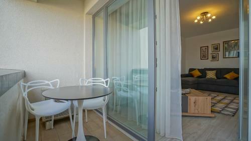 Zoom Apartment-zona Coresi