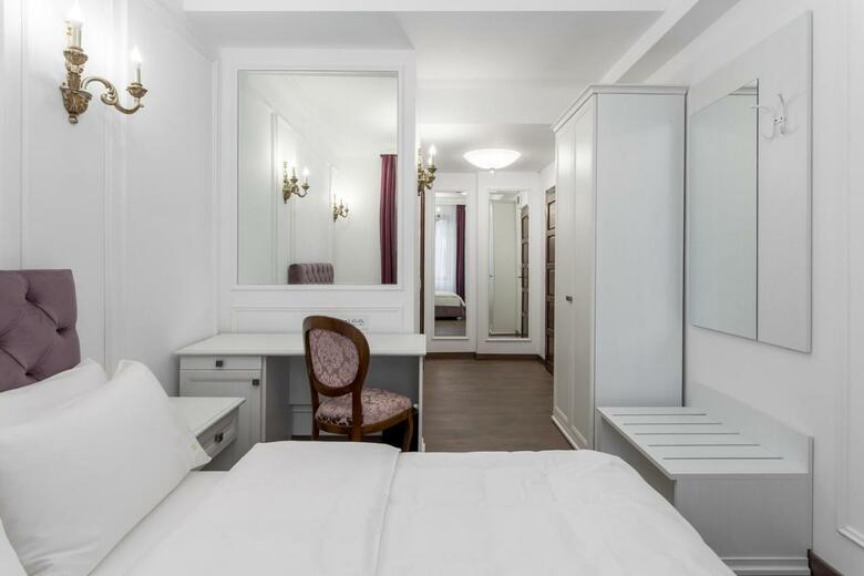 Lahovary Palace Hotel