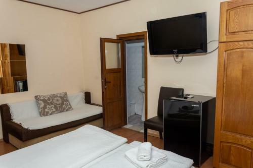 Hostal Pensiunea Sidonia