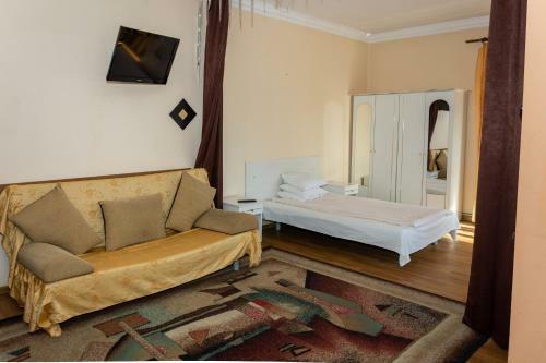 Hostal Pensiunea Sidonia