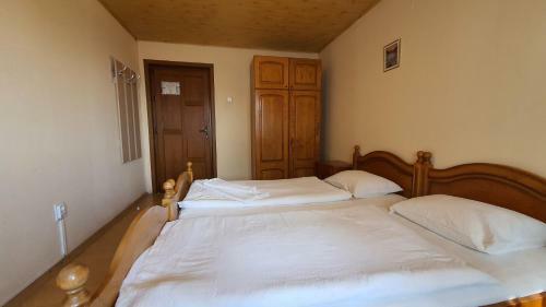 Hostal Pensiunea Sidonia
