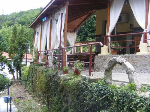 Hostal Pensiunea Sidonia