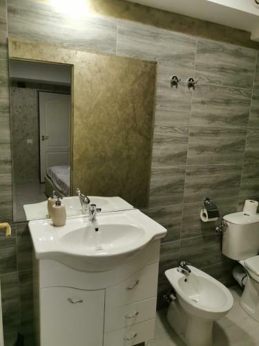 Hostal Dnt House & Spa