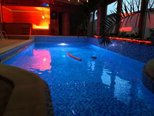 Hostal Dnt House & Spa