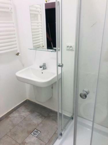 Apartamento Garsoniera Militari Avangarde