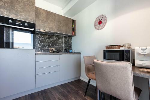 Ares Aparthotel