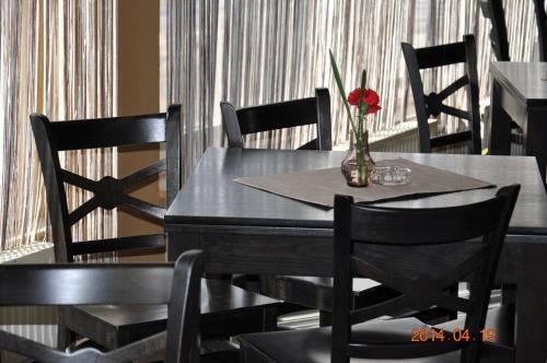 Hostal L�z�r Pension & Restaurant