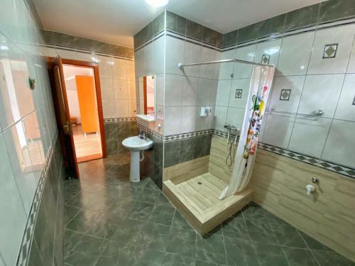 Hostal Vila Nei