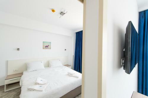 Zip Apartments