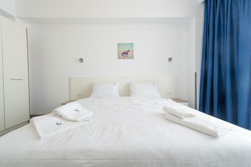 Zip Apartments