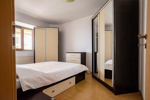 Apartel Anelis