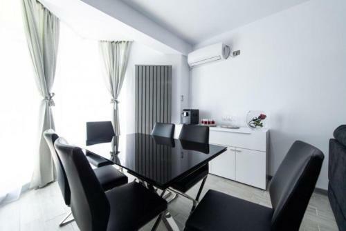 Apartel Dominic