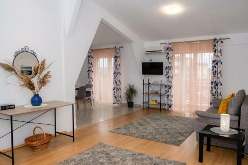 Mida Summer Apartments