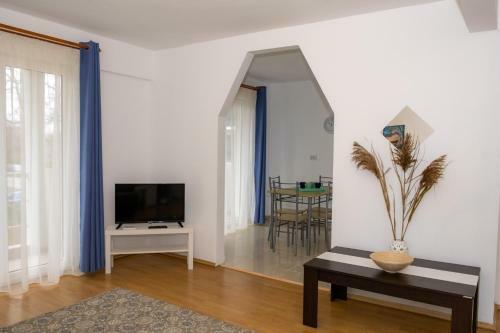 Mida Summer Apartments