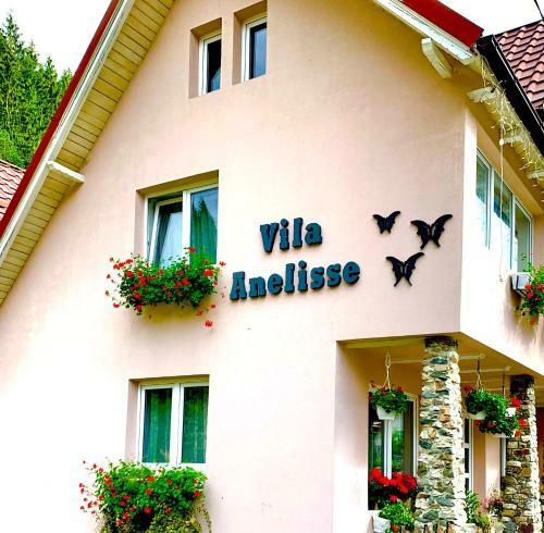 Hostal Vila Anelisse