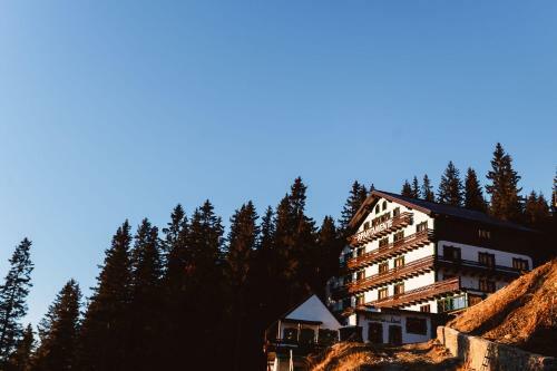 Hotel Apartamente Isai- Muntele Mic