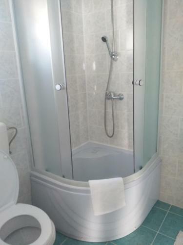 Hostal Pensiunea Rares