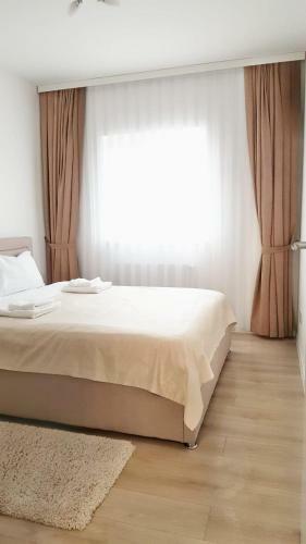 Lovely 2 Bedroom Central Apartment