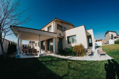Hostal Carla Residence