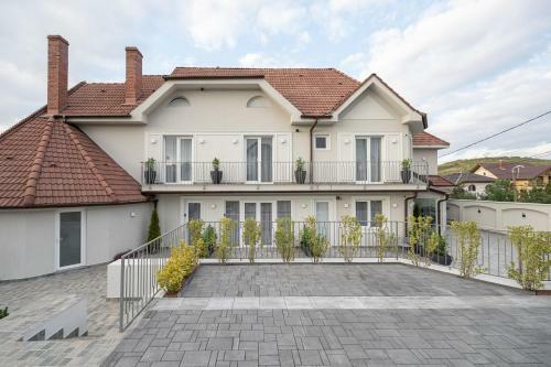Apartamento Dozsa Residence