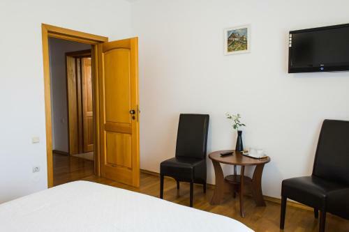 Hostal Pensiunea Roua