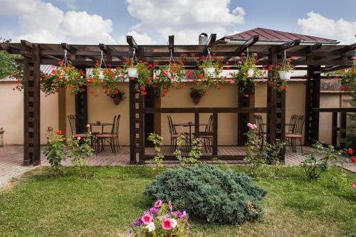 Hostal Pensiunea Roua