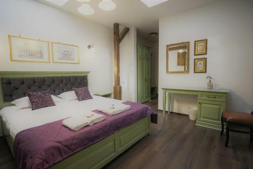 Hotel La Curtea Domneasca