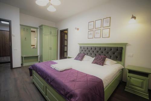 Hotel La Curtea Domneasca