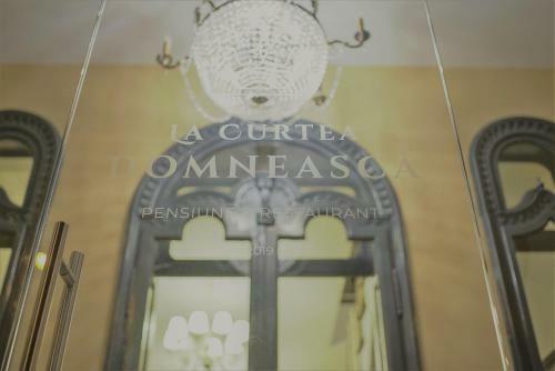 Hotel La Curtea Domneasca