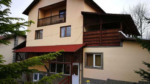 Hostal Vitalis Family