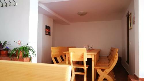 Hostal Vitalis Family