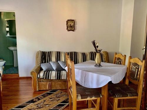 Hostal Pensiunea Restaurant Bucovina (Carmeniasrl)