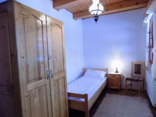 Posada Cserekert, Alszegi Porta
