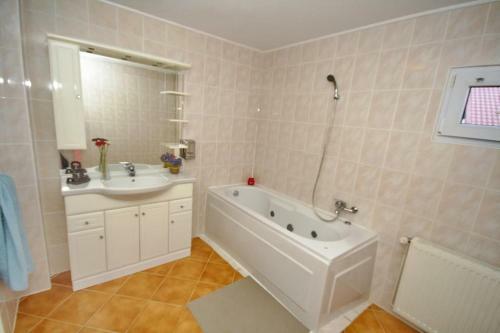 Hostal Vila Safir