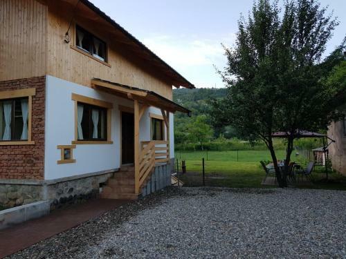 Hostal Guest House Carpathia