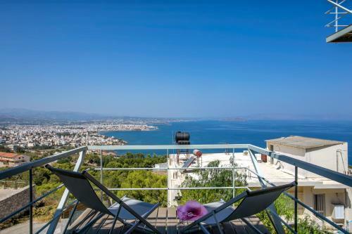 Villa Unlimited Blue
