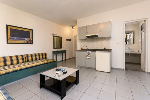 Evdokia Apartments