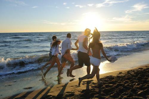 Coralli Beach Apartments