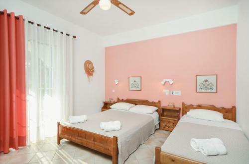 Hostal Skarmoutsos Studios