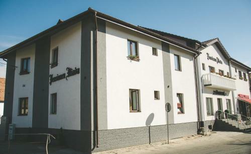 Hostal Pensiunea Iliada