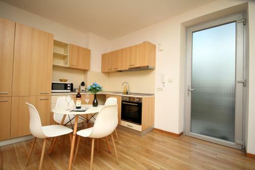 Apartment Brownie - Parcare Privat?