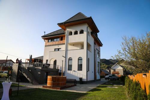 Hostal Pensiunea Maramures Guesthouse
