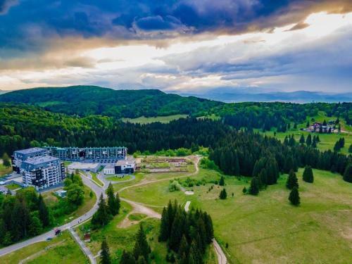 Fabulous Panorama Silver Mountain 3 Rooms Apartment