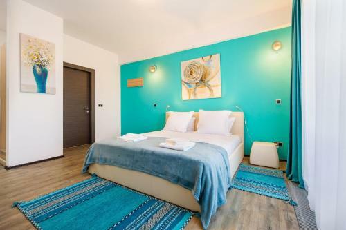 Fabulous Panorama Silver Mountain 3 Rooms Apartment