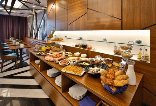 Sky Hotel